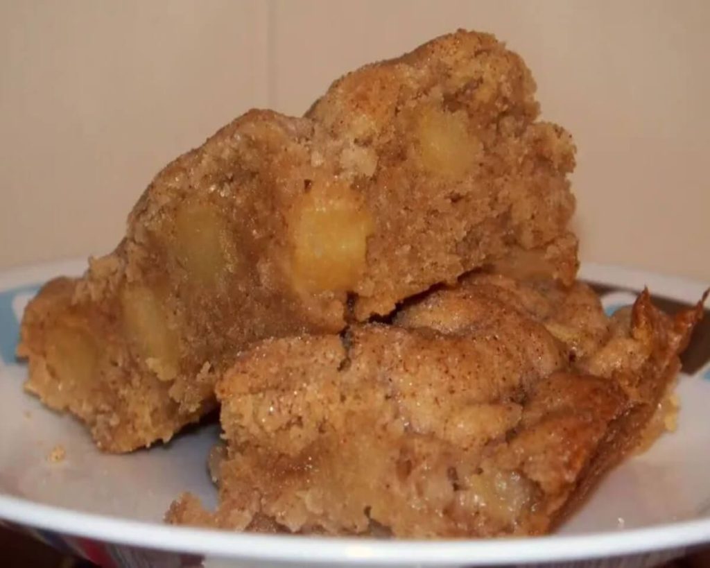 Apple Blondies Pie