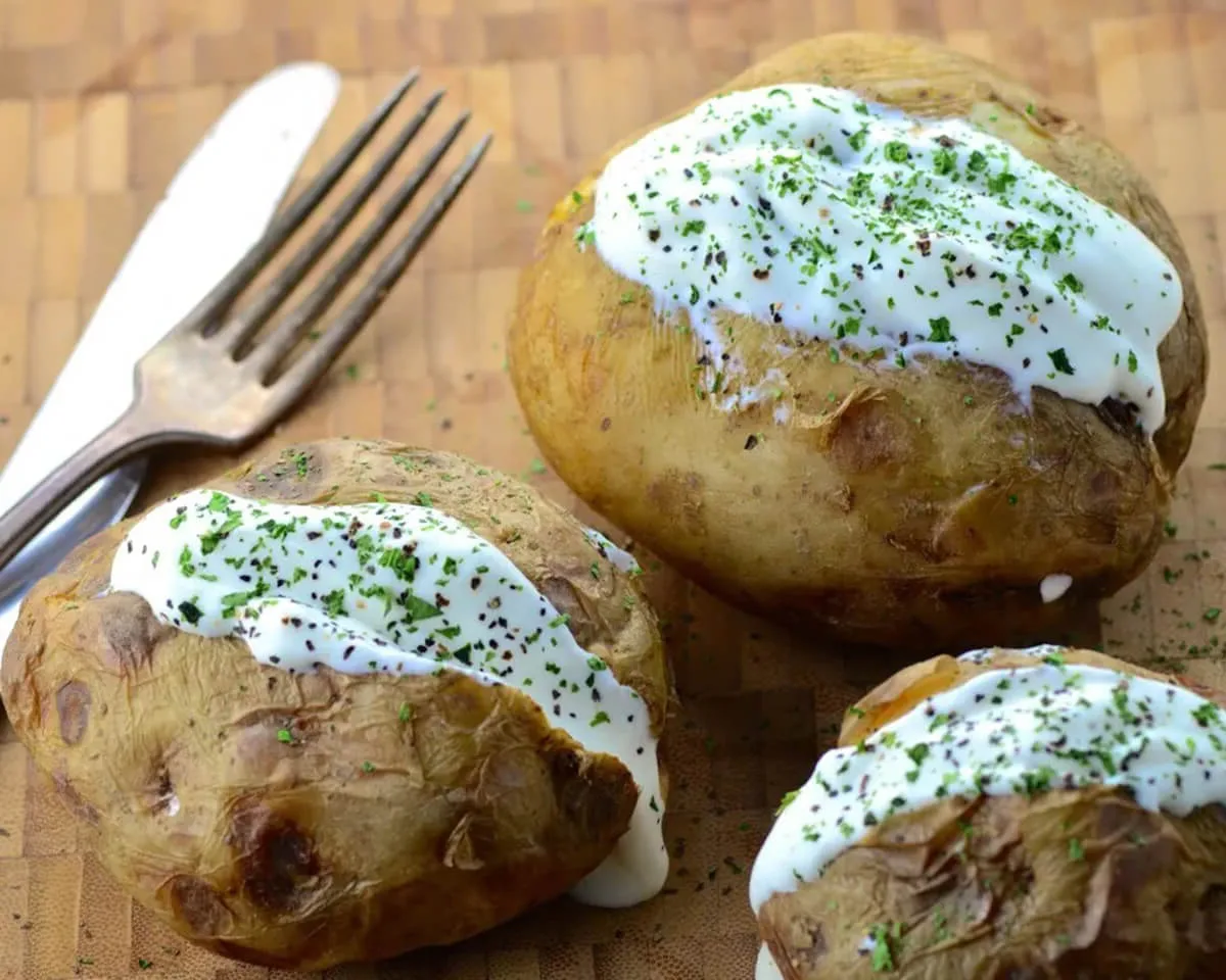Baked Potatoes With a Fluffy Center