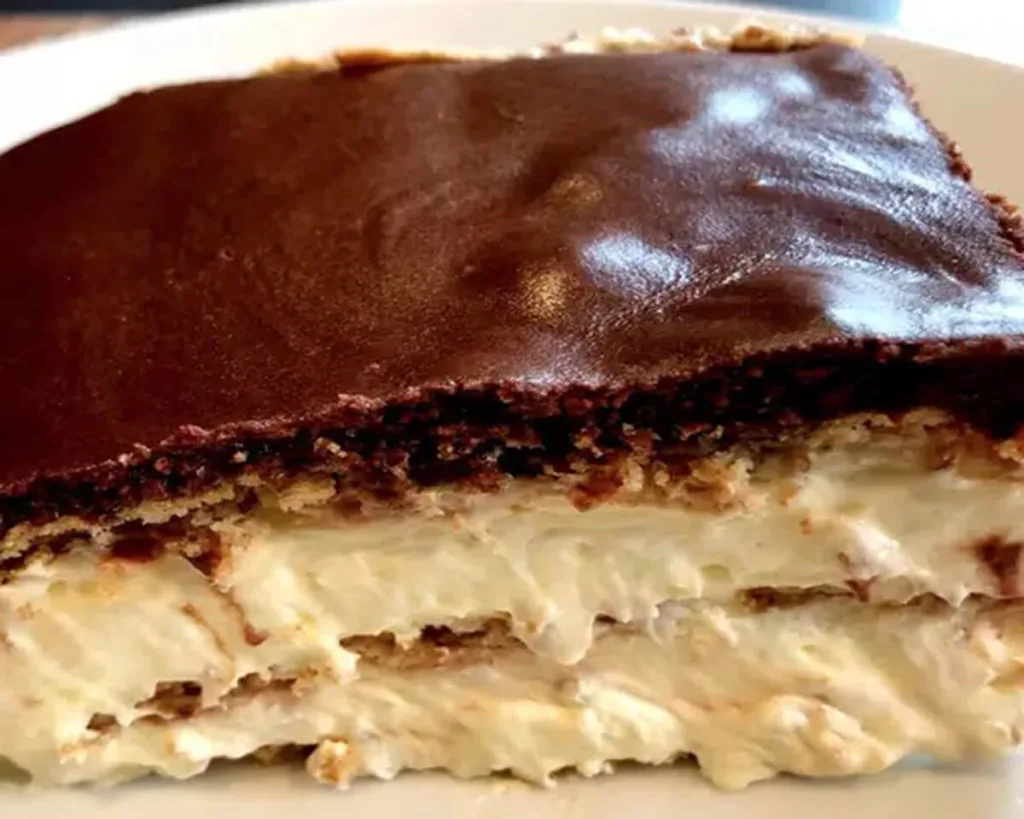 No-Bake Chocolate Eclair Cake